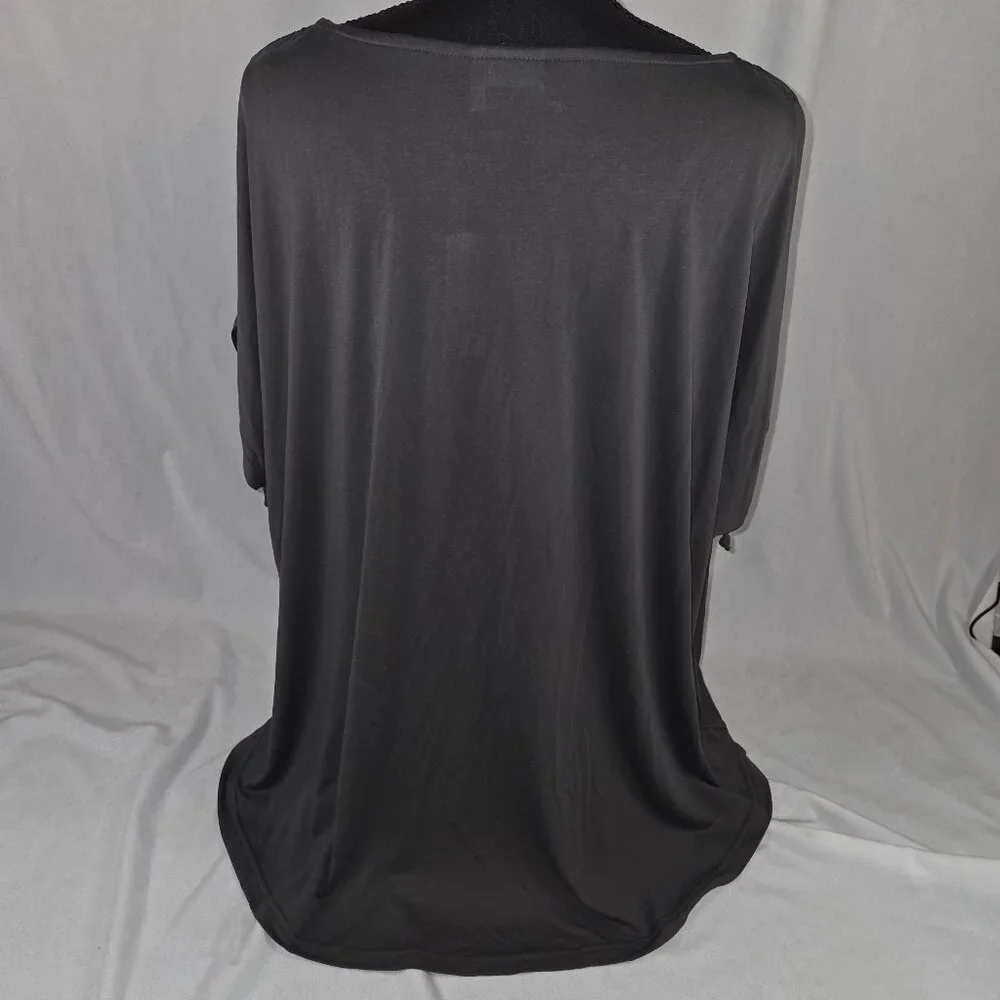 Suzanne Betro - Simple - Cap Sleeve Top - Picture 3 of 4